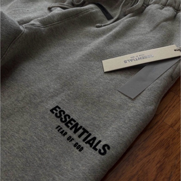 Essentials dark oat Sweatpants small - Picture 4 of 4